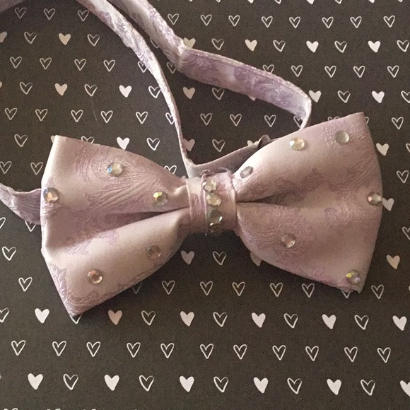 Purple detailed and diamond bow tie - Picture 2 of 3